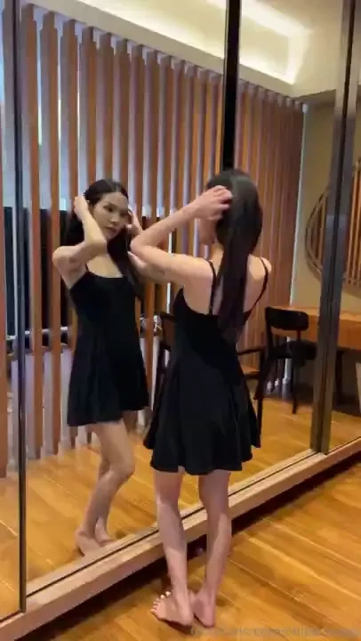 Feeling dangerous tonight wanna come play 