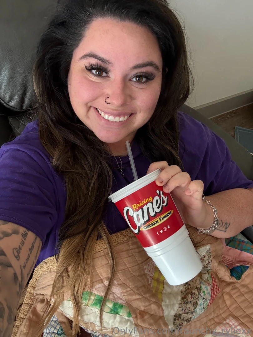 Good afternoon relaxing and eating my fav fast food 