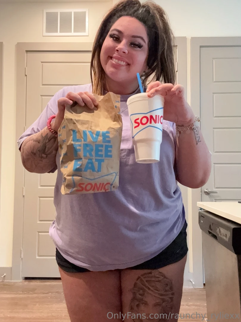 Late lunch today sonic have you had sonic before 
