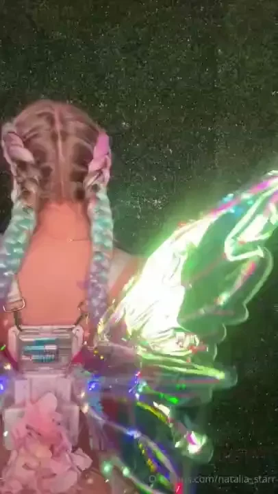 How can you resist this fairy 