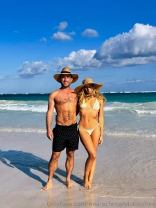 Taking a night off to make some extra sexy time anal hehe will update