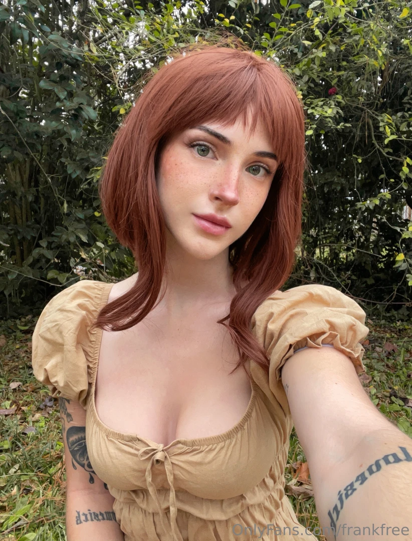 I think my boobs look very fawn-dle-able here 