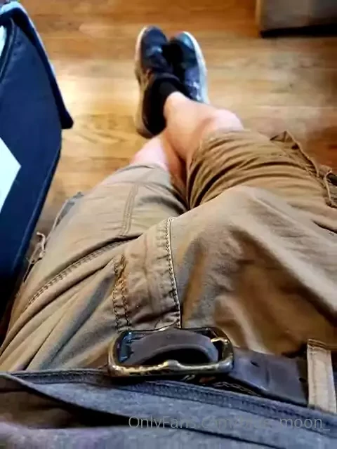 I need baggier shorts 