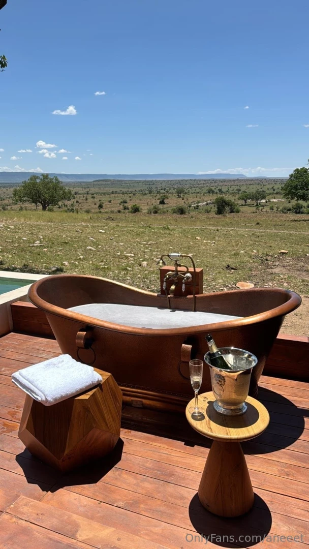 Naked striptease coming your way 