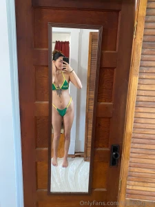 Get the close up of me squirting all over that seat i made such a mess