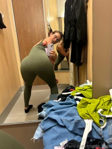 Just new suit goofin