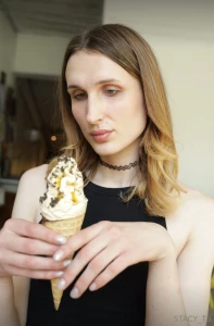 I just can t take my eyes off this absolutely delicious ice cream just