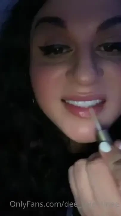 Need my nails done send tips 