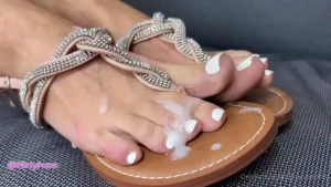 My main page is only 5 - no ppv you get 140 full vids amp 100 s of