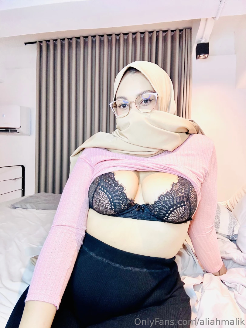 Hey hun i think u wanna have a relaxing and dirty time with me we can 