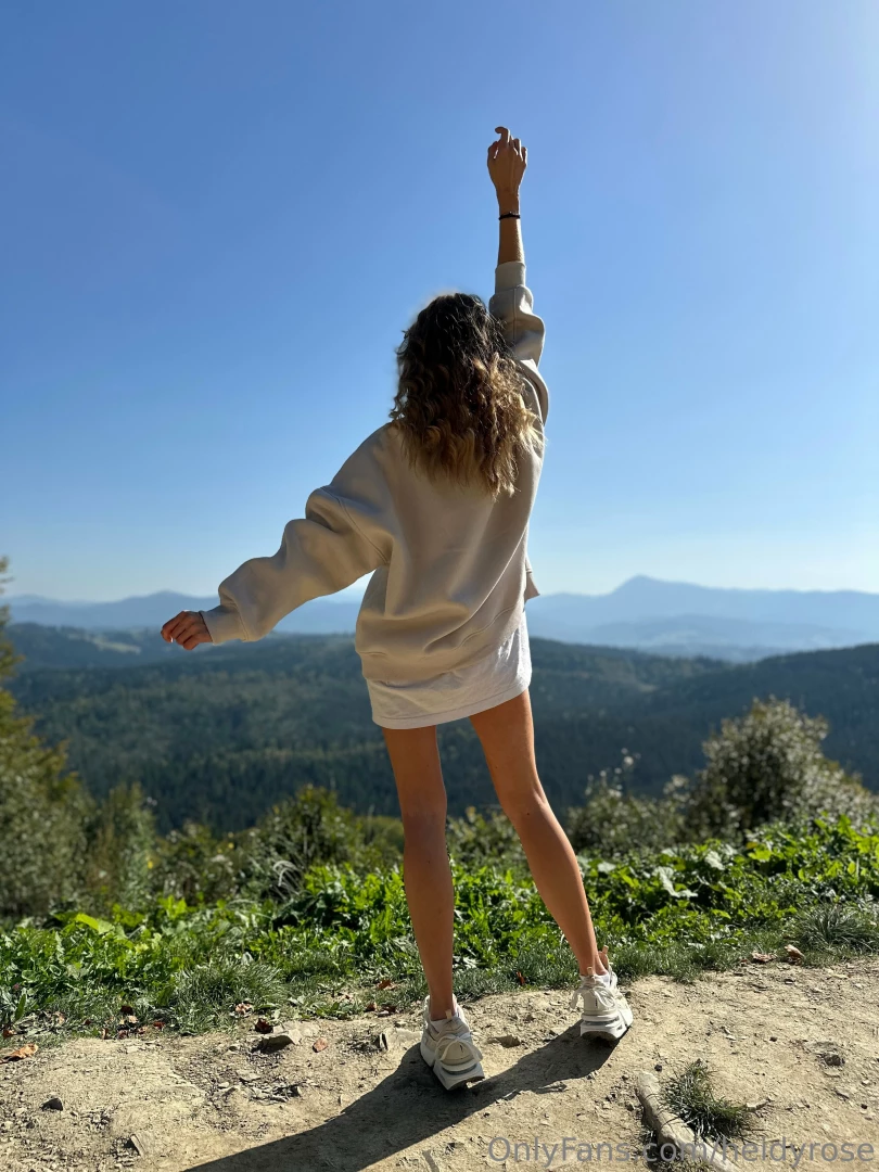 An interesting fact about me i absolutely adore traveling discovering 