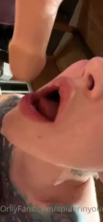 The fuck machine teases my mouth 