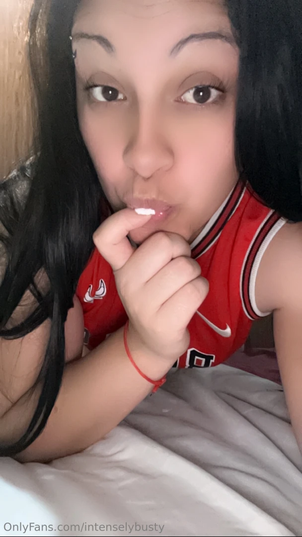 Intenselybusty 