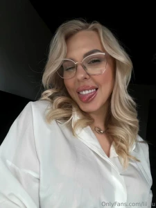 She is not for the faint of heart she says what she feels she does