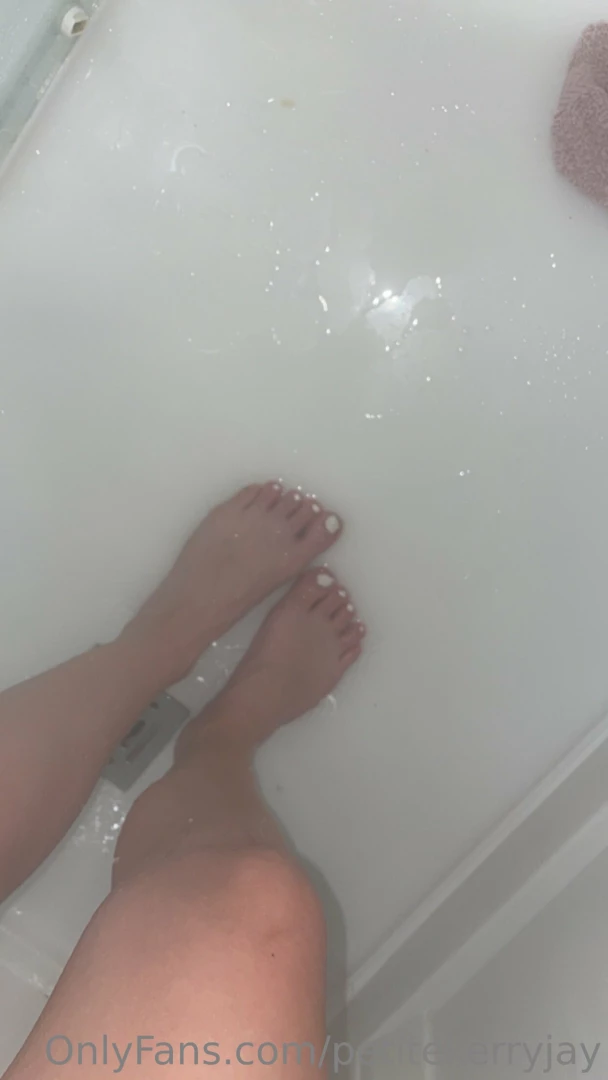 Petitekerryjay part 71033 