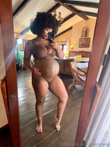 The one time i didn t use my butt have you seen this insane preggo