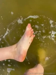 If i walked through the grimiest most disgusting swamp and then f0rced