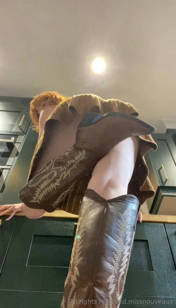 Pov - you ve sat on my kitchen floor whilst i cook dinner and i ignore 