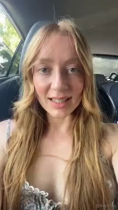 My pussy was so fucking creamy from fucking myself i need cock im 