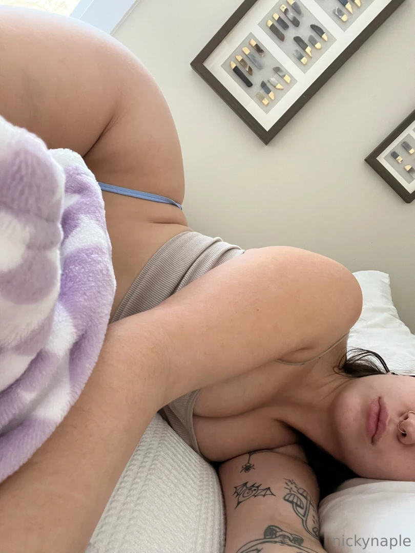 Home waiting to get dicked down 