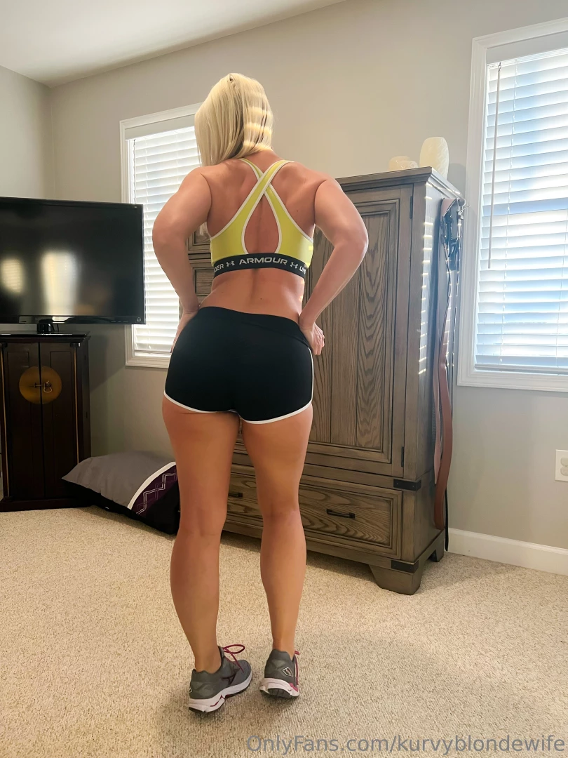 kurvyblondewife - Hubby said these shorts were gonna end up around my ankles at the gym part 5 