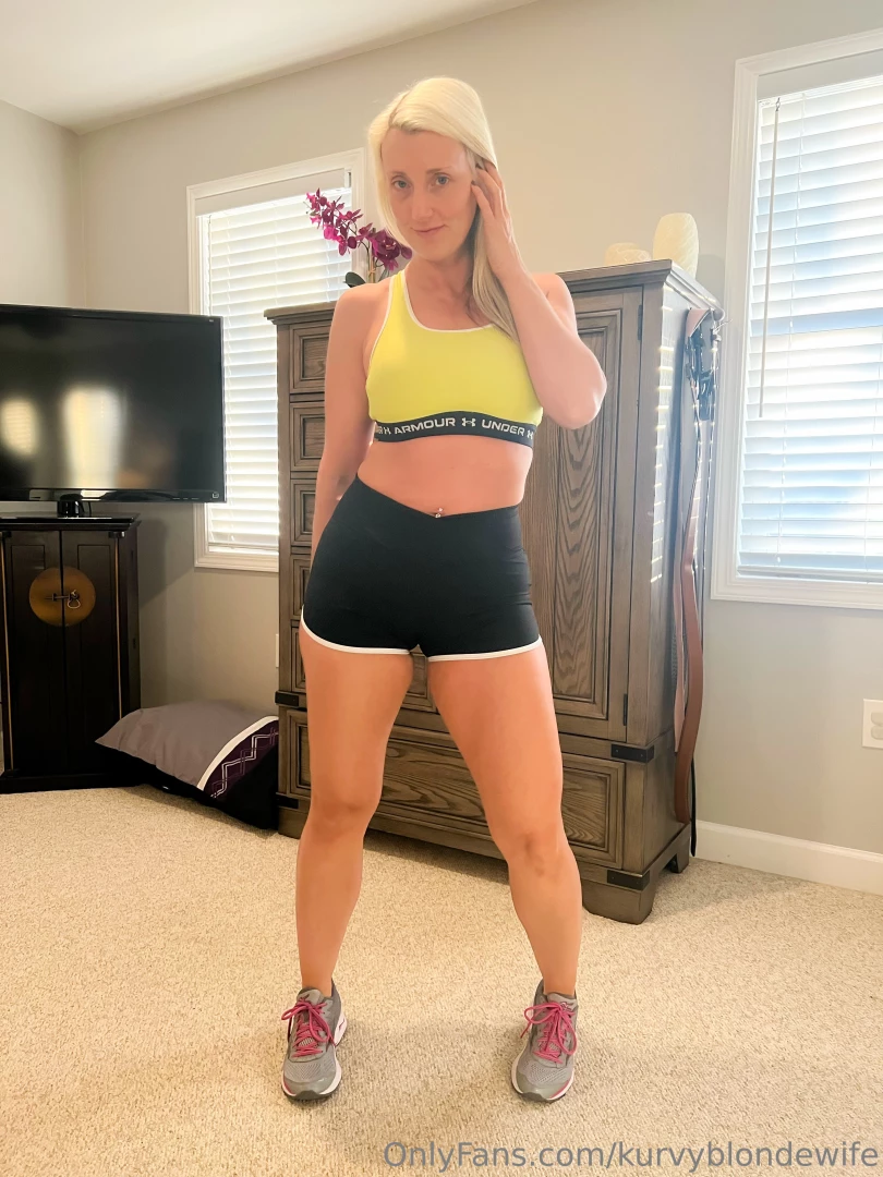 kurvyblondewife - Hubby said these shorts were gonna end up around my ankles at the gym part 10 