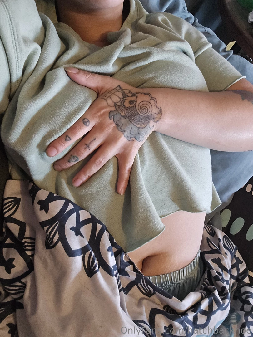 Lazy days on the couch to crochet as much stuff as i can part 1 