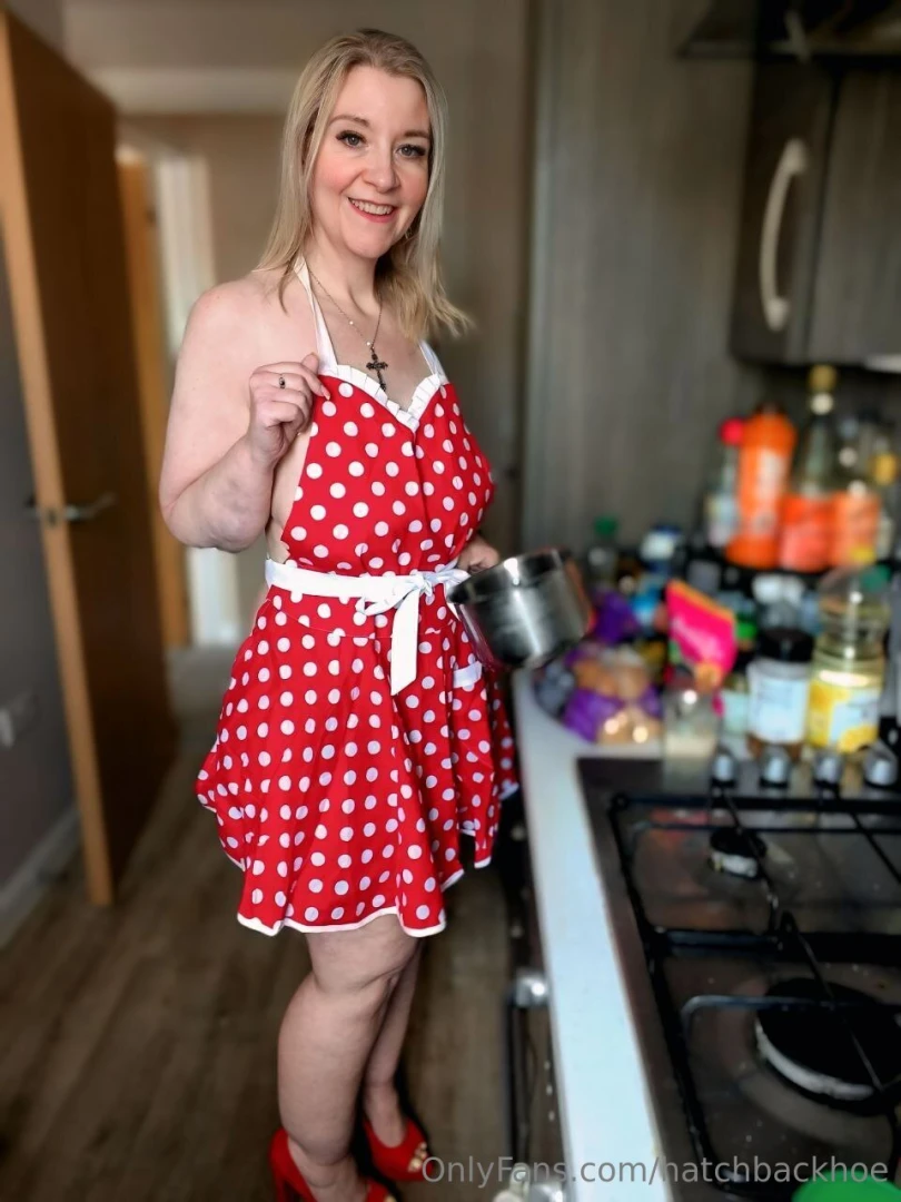 Tasty muffins british milf wants to feed you treats all day long vip part 1 