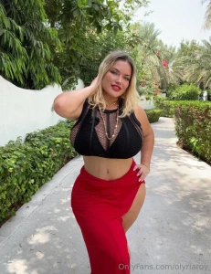 This look comes with a warning highly addictive