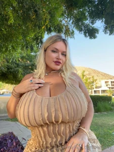 Would you dare get lost with me in the wild savanna where there are no