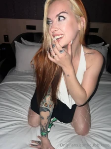 Come over i will show you some magic tricks