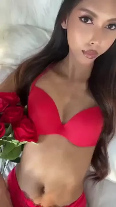 Going all red as christmas is around the corner i m definitely 