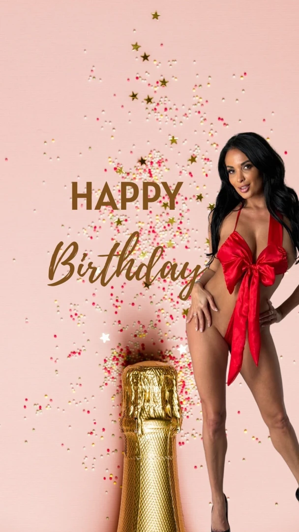 It s my birthday turning 38 today hey lovers i m super happy turning 