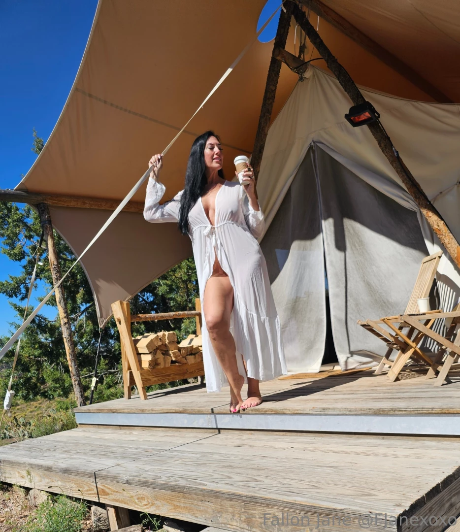 Sunshine and coffee aren t the only things keeping me warm fjanexoxo 