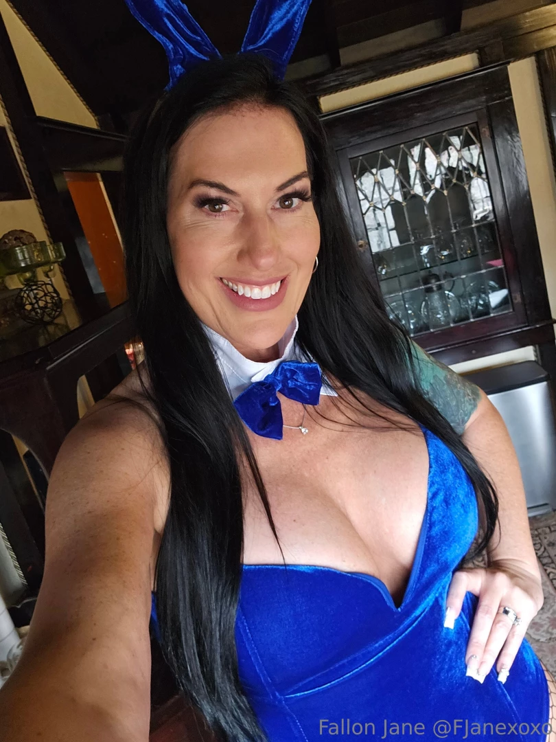 A full length solo video will be posted free today on my vip page for 