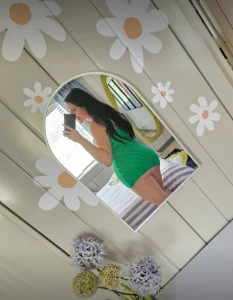 Hate to see her go but love to watch her leave fjanexoxo