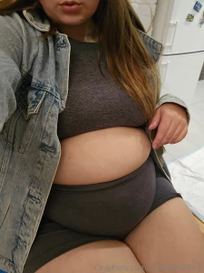 It s finally warm and i can walk around in sportswear as befits a fit part 2