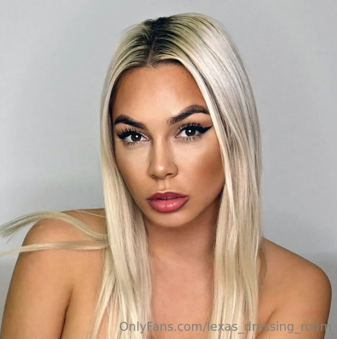 Time for a new profile photo shot yesterday for my vip secret room 