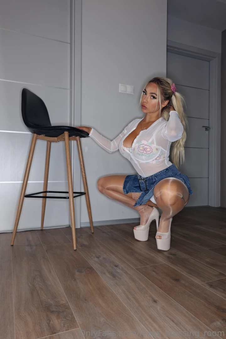 Lap dance training would you order a seat on this bar chair come part 2 