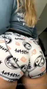 A thick girl in her naruto undies i have been loving anime whats your part 2