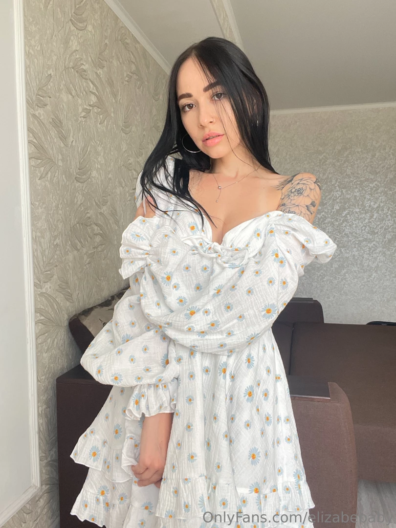 Which look suits me better the cute little angel or the sexy grunge part 1 