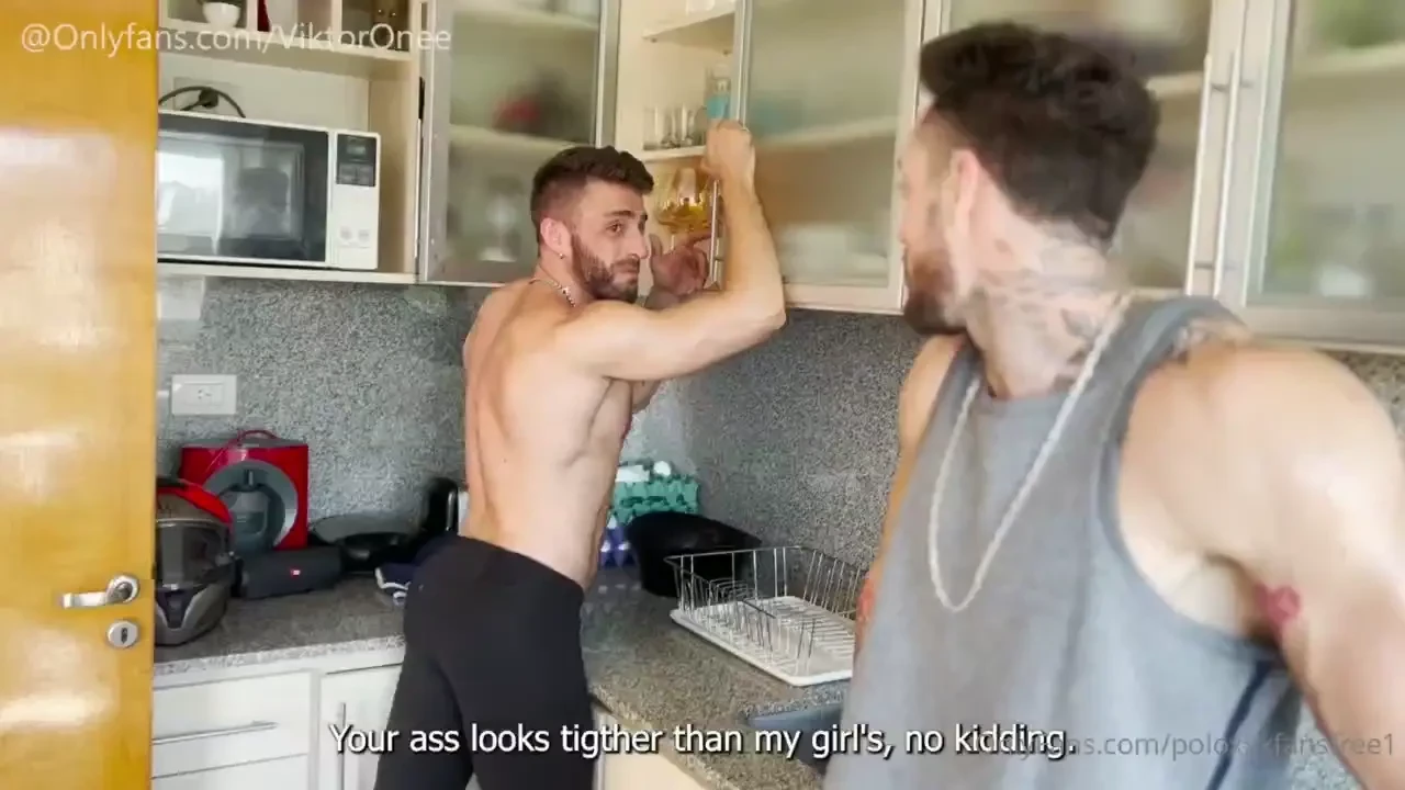 Super promo my friend from the gym couldn t resist and he fucked me 