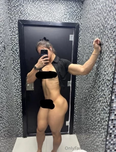 Flexing my muscles for you showing off my nipples and pumped butt part 1