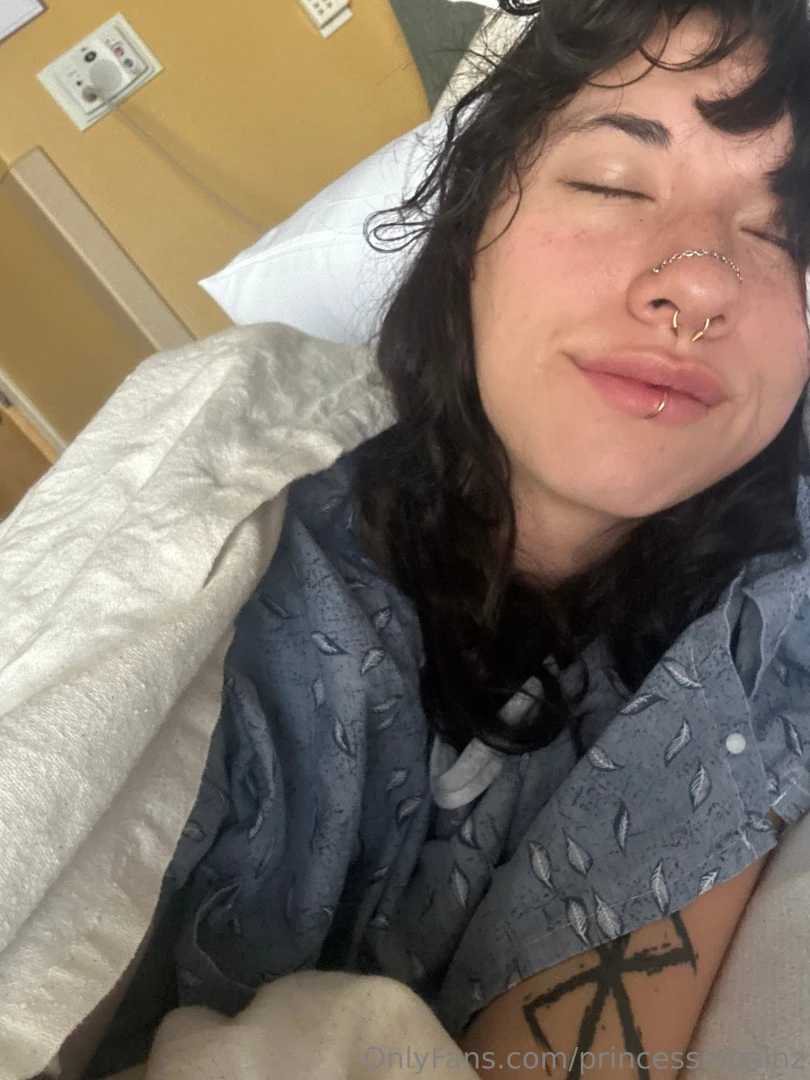I finally get to leave the hospital after 2 days part 1 