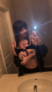 Throw back of some nudes from da swinger party