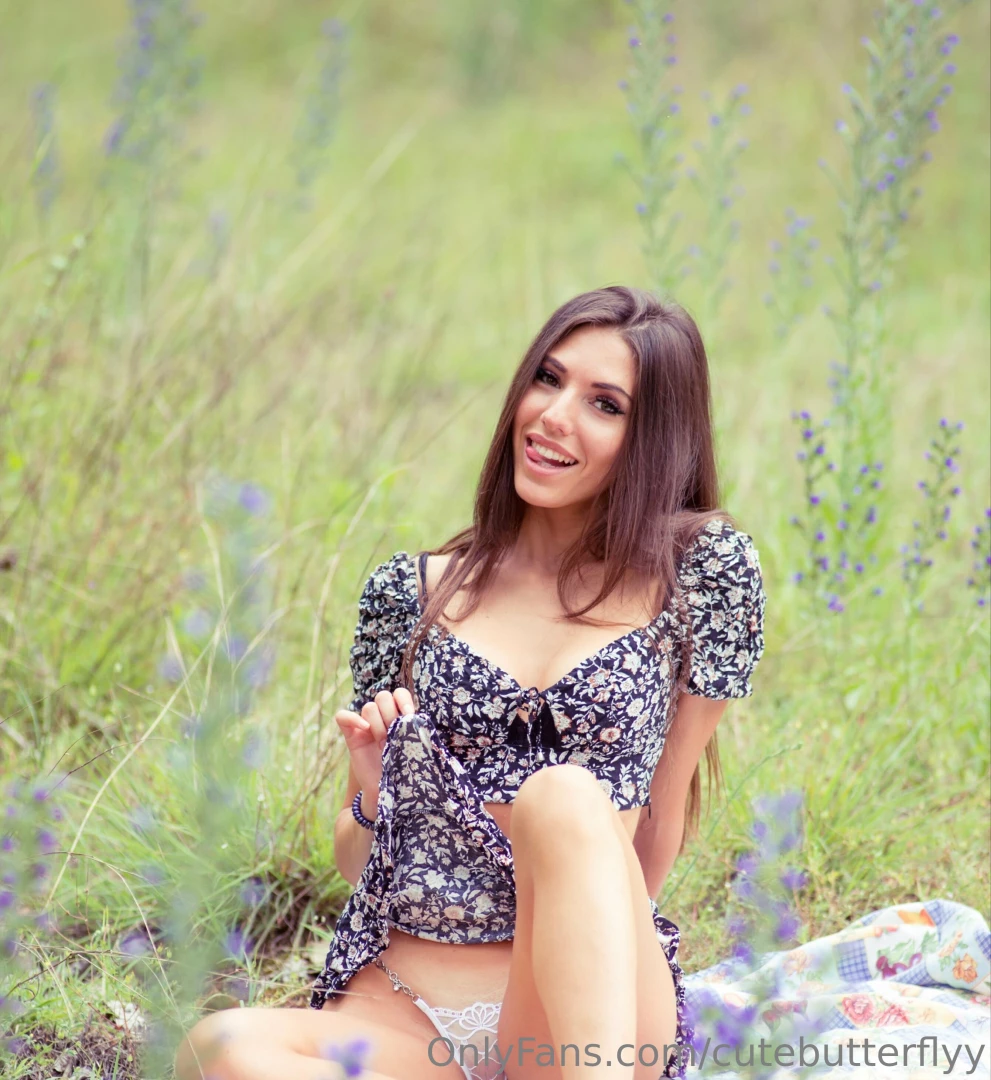 Cutebutterflyy part 65429 