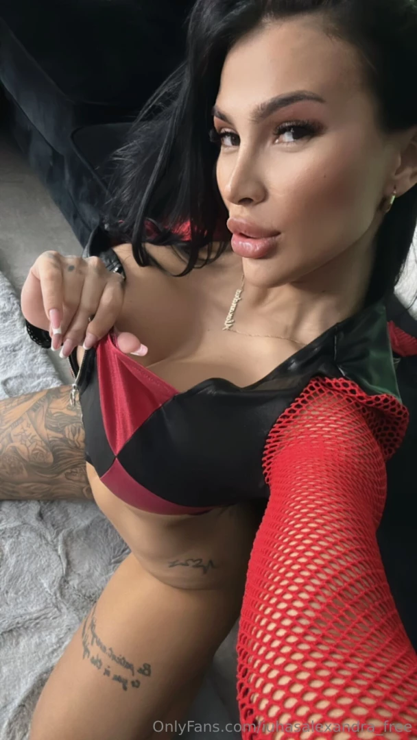 Wanna play iuhasalexandra_vip only 3 subscription lots of free hot part 2 