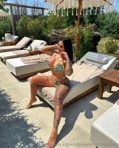 Daca nu poti dormi vino sa vbim if u cant sleep come talk to me