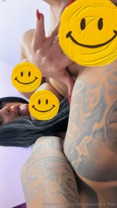 Pe vip te a tept cu picioarele desf cute i camera pornit