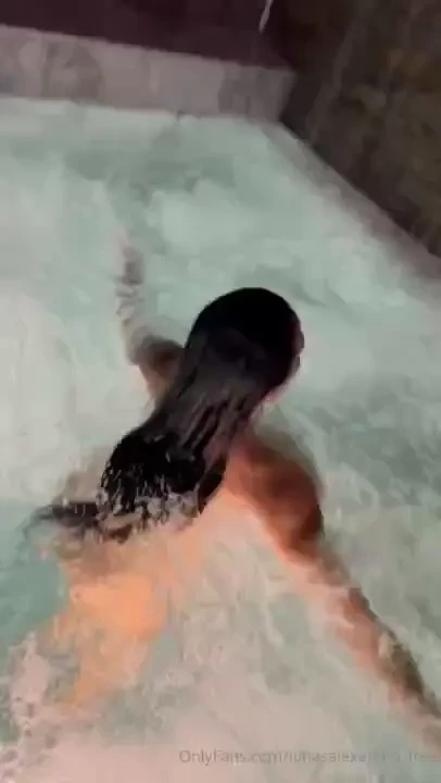 Join me vino cu mine iuhasalexandra_vip free video gift 